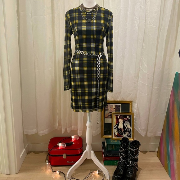 H&M Dresses & Skirts - H&M Divided yellow black mesh bodycon dress Large